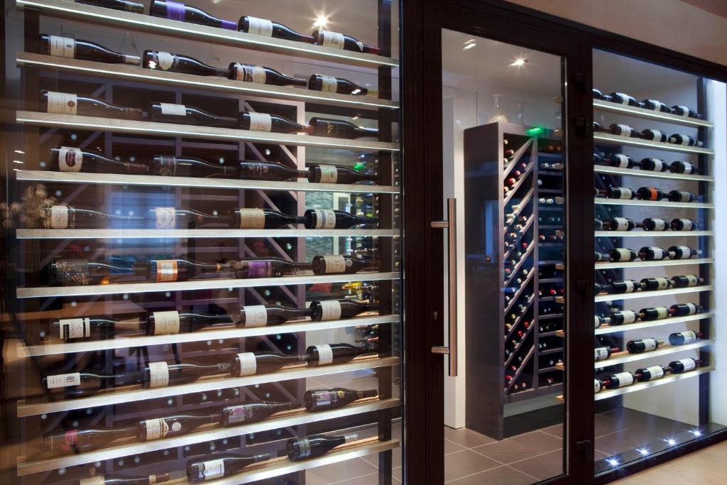 L'Aubiniere Hotel Restaurant & Spa Saint-Ouen-les-Vignes 외부 사진