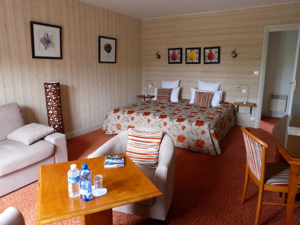 L'Aubiniere Hotel Restaurant & Spa Saint-Ouen-les-Vignes 객실 사진